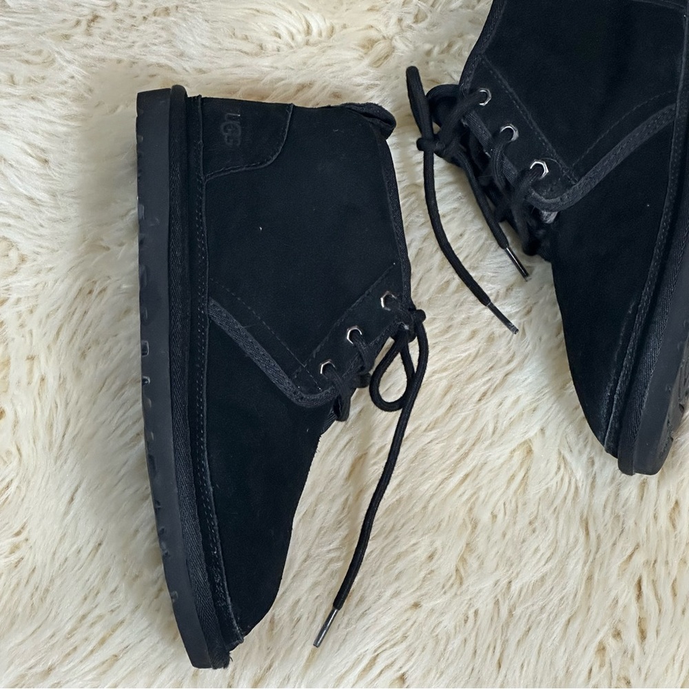 UGG® Neumel for Men |
Lace-Up Casual Shoes - Picture 6 of 10